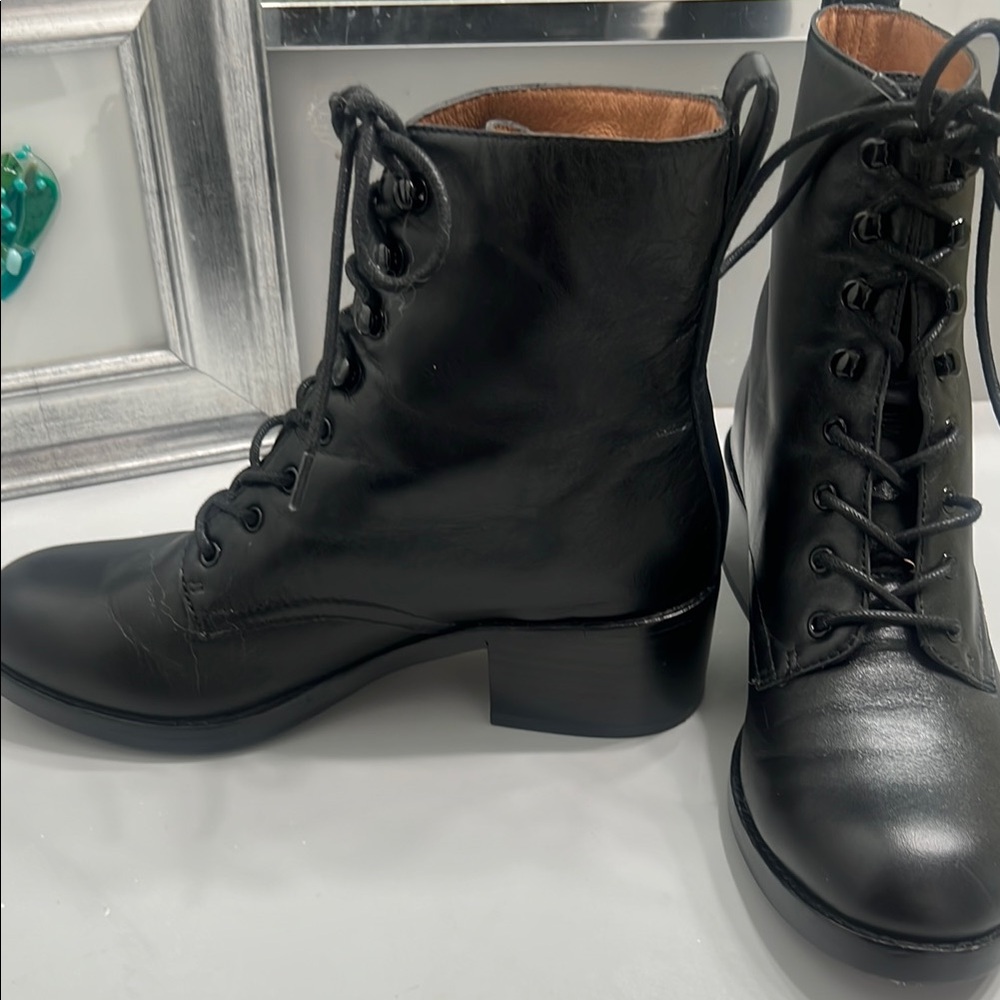 Madewell Black Leather Lace-Up Ankle Boots - Picture 2 of 5